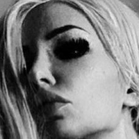 Emily Lazar Naakt