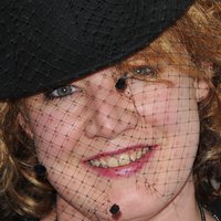 Emily Lloyd Naakt