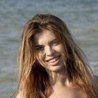 Emily Mayers Naakt
