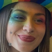 Emily Mello Naakt