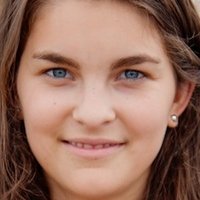 Emily Patrick Naakt