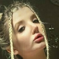 emilyon Naakt