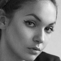 Emma Drogunova Naakt