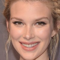 Emma Ishta Naakt