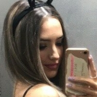 Emma Russell Naakt