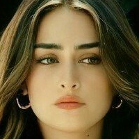 Esra Bilgic Naakt