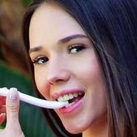 Eve Sweet Naakt