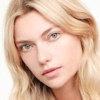 Farah Holt Naakt