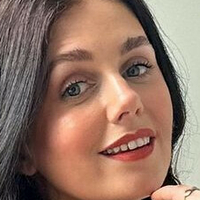Fiona Burgess Naakt
