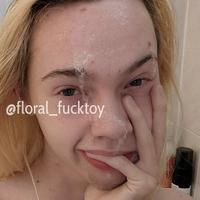 floral_fucktoy Naakt