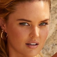 Georgina Burke Naakt