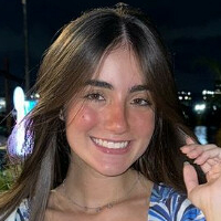 Giovanna Oliveira Naakt