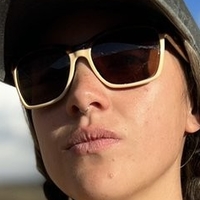 Girls With Guns Naakt