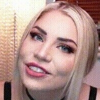 Goddess Blonde Kitty Naakt