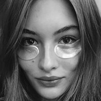 Grace Elizabeth Naakt