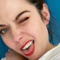 Gracie Gillam Naakt