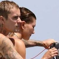 Hailey Baldwin Naakt