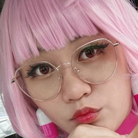 Hana Naakt