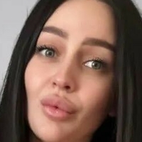 Hanna Reynolds Naakt