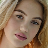 Hannah Lynn Naakt