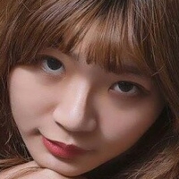 Hanyuyen Naakt