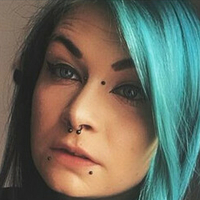 Hat wer was von _ossi_goere_027 / TinyxSatan666 Naakt