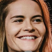 Hazel Brugger Naakt
