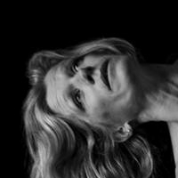 Helen Saunders Naakt