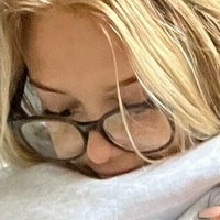 Hollie Chamberlain Naakt