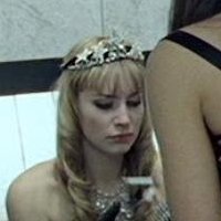 Holly Weston Naakt