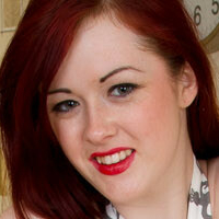 Housewife Rose Naakt