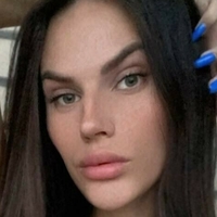Idealova Naakt
