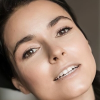 Irena Ponaroshku Naakt