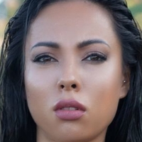 Irene Naakt