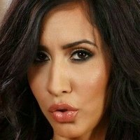 Isis Love Naakt