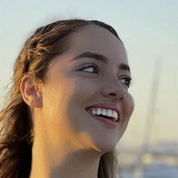 Itza Reyna Naakt