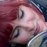 Izzie Balmer Naakt