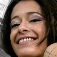 Izzy Bell Naakt
