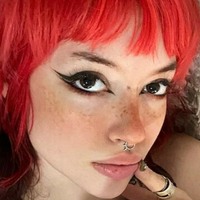 Izzyrojo Naakt
