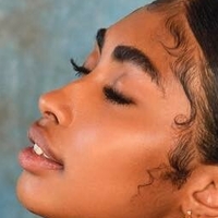 Jasmine Chola Naakt