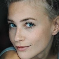 Jeanne Goursaud Naakt