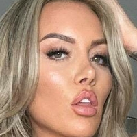 Jenna Hoskins Naakt