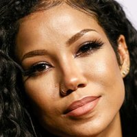 Jhene Aiko Naakt