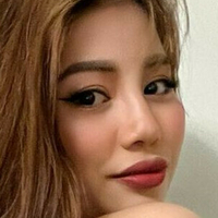 Jolyn Ly Naakt