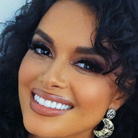 Joy Taylor Naakt