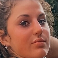 Julia Falcone Naakt