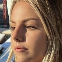 Julia Haller Naakt
