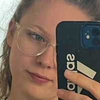 Julia May Naakt