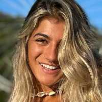 Julia Rodrigues Naakt