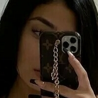 Julianna Ganez Naakt
